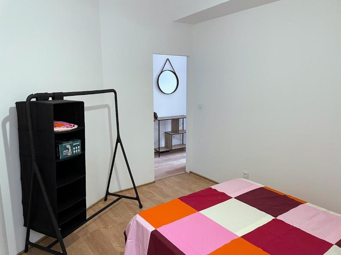 Le Colore- T2 Confortable Avec Vue Sur Nerac Luaran gambar