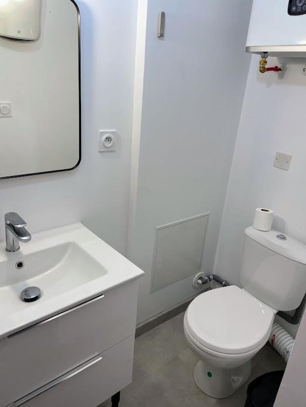 Le Colore- T2 Confortable Avec Vue Sur Nerac Luaran gambar