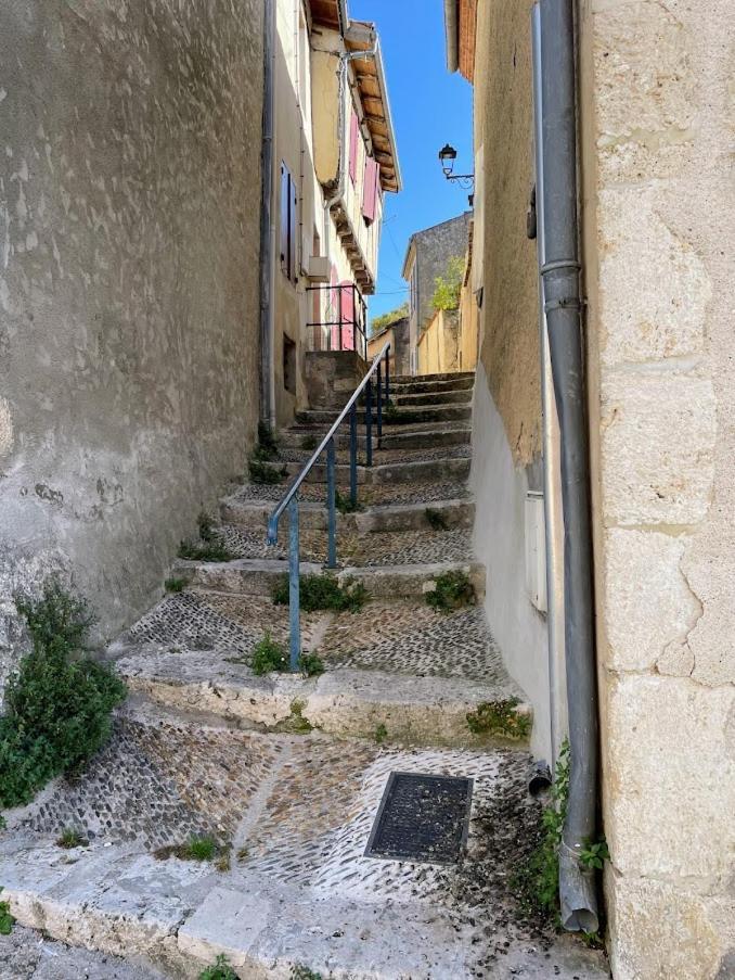 Le Colore- T2 Confortable Avec Vue Sur Nerac Luaran gambar